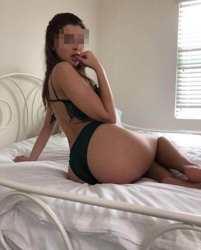 Ateşli esmer escort Aybel