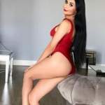Mersin'deki Kıvırcık Saçlı Güzel: En Özel Mersin Escort Bayan