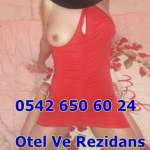 Mersin'in En Çekici Escort Bayan: Gerçekten de Baş Döndüren!