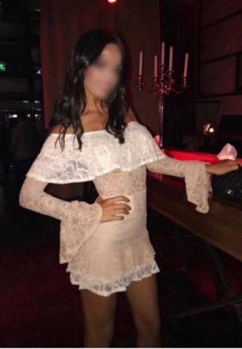 Sarışın seksapel Escort Seren