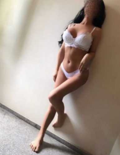 Tutkulu ve Özgün Mersin Escort: Derin'in Davetine Hazır mısınız?